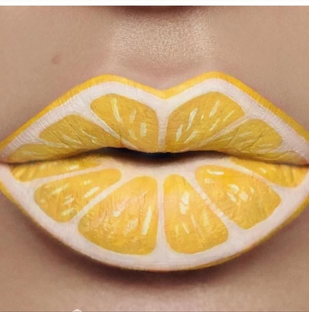 Jeffrey Star Supreme Full Pigment Lipgloss in Urethra (Yellow Lipgloss) BNIB